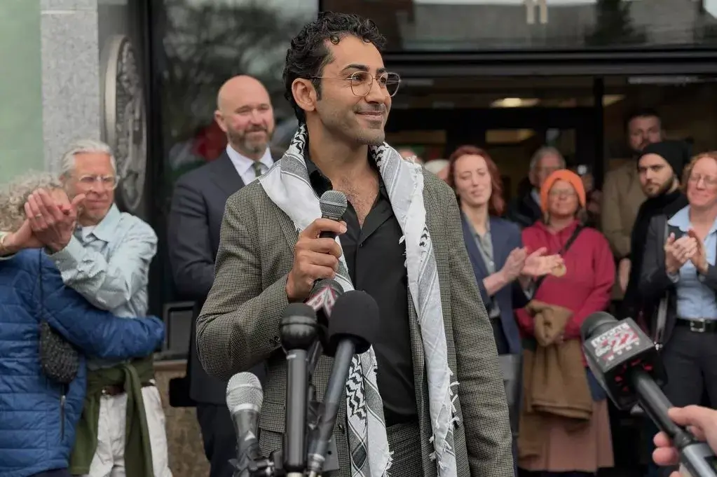 ‘I Am Not Afraid of You’ Defiant Columbia Student Confronts Trump After ICE Release